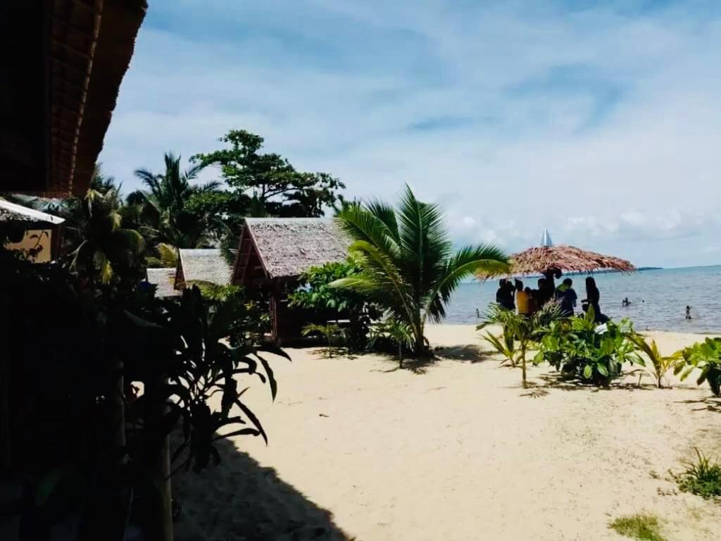 Mecaja Beach House Roxas  Extérieur photo